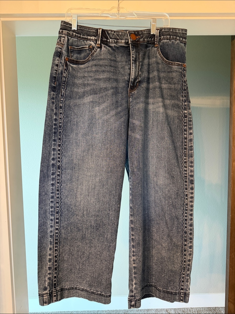 Wit & Wisdom Wide-Leg Crop Jeans in Medium Blue